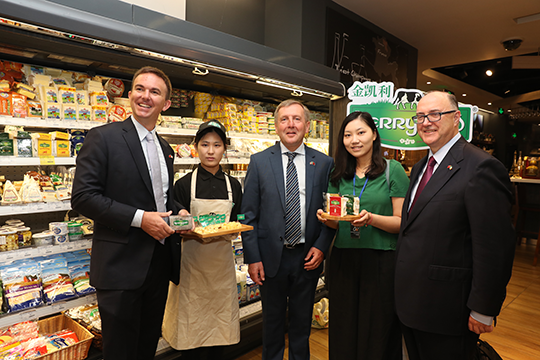 Minister Creed attending a promotion of Kerrygold cheeses and butters in Ola Supermarket, Shanghai