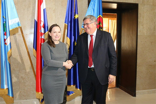 Ambassador Hempenstall with Mayor of Rijeka Vojko Obersnel. Photo credit: City of Rijeka.