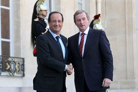 President of France Francois Hollande and Taoiseach Enda Kenny shaking hands