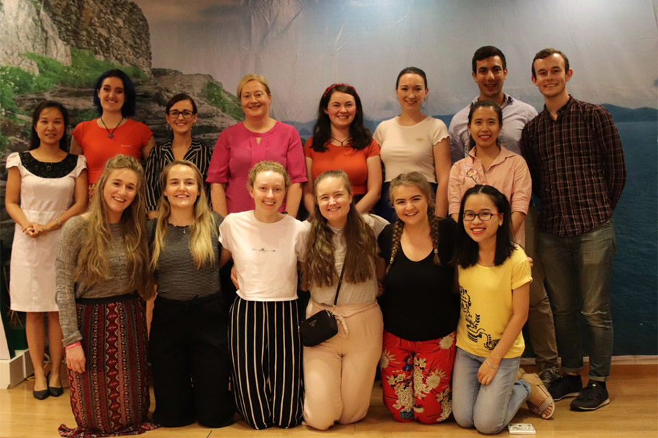 Embassy meets Irish young people volunteering in Vietnam